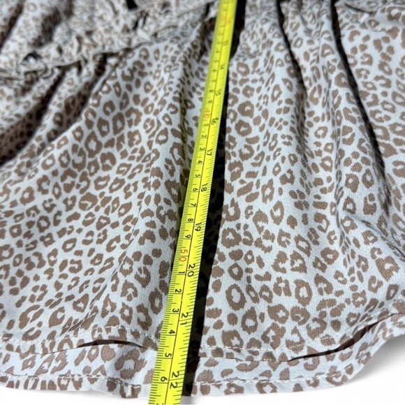 Leopard Print Ruffle Blouse - Picture 3 of 6